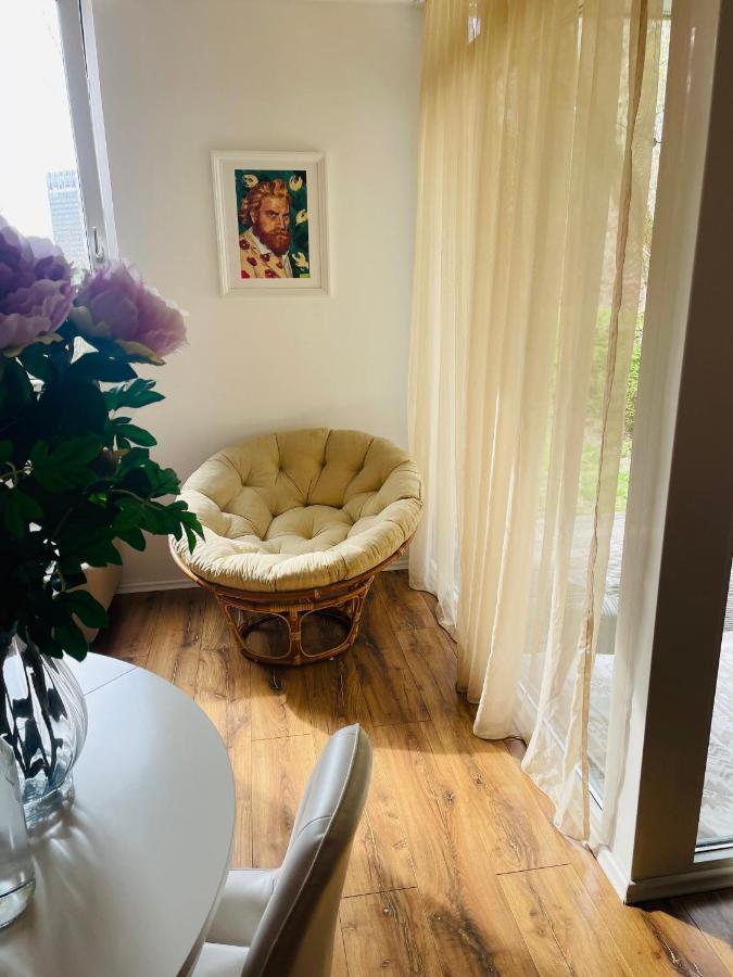 70M2 Romantic Living In The Old Town With Garden Братислава Экстерьер фото